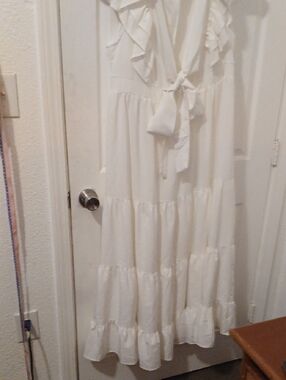 Source Unknown White Ruffle-Tiered Wedding Dress